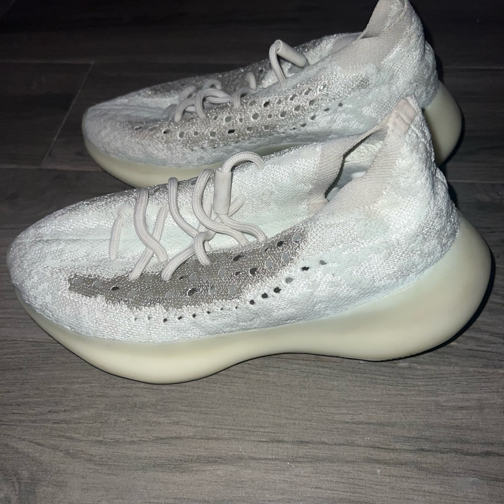 Adidas Yeezy boost 380 calcite glow